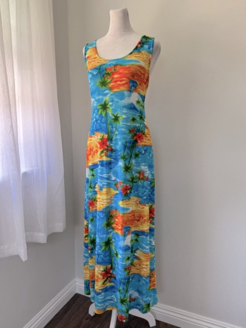 Vintage Y2K Tropical Hawaiian Print Lightweight Scoop Neck Sleeveless Maxi Dress